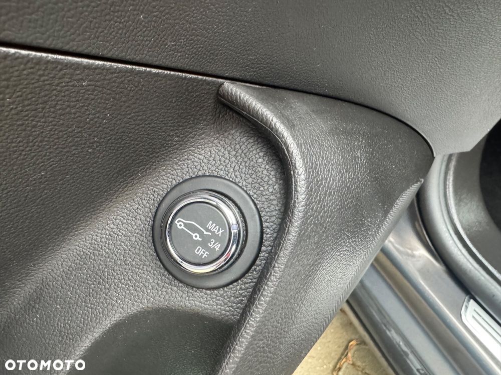 Opel Insignia 2.0 CDTI Sport - 32