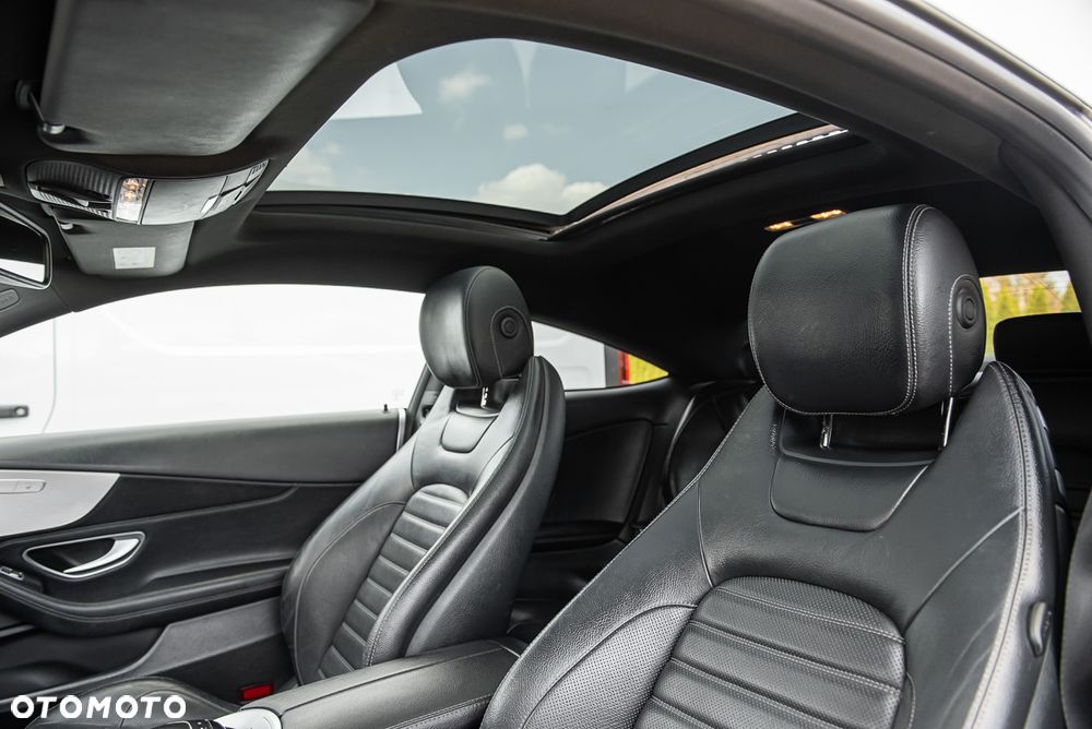 Mercedes-Benz Klasa C 200 4Matic 9G-TRONIC AMG Line - 20