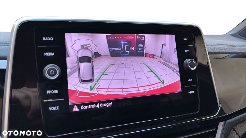 Volkswagen T-Roc 1.5 TSI R-Line DSG - 18