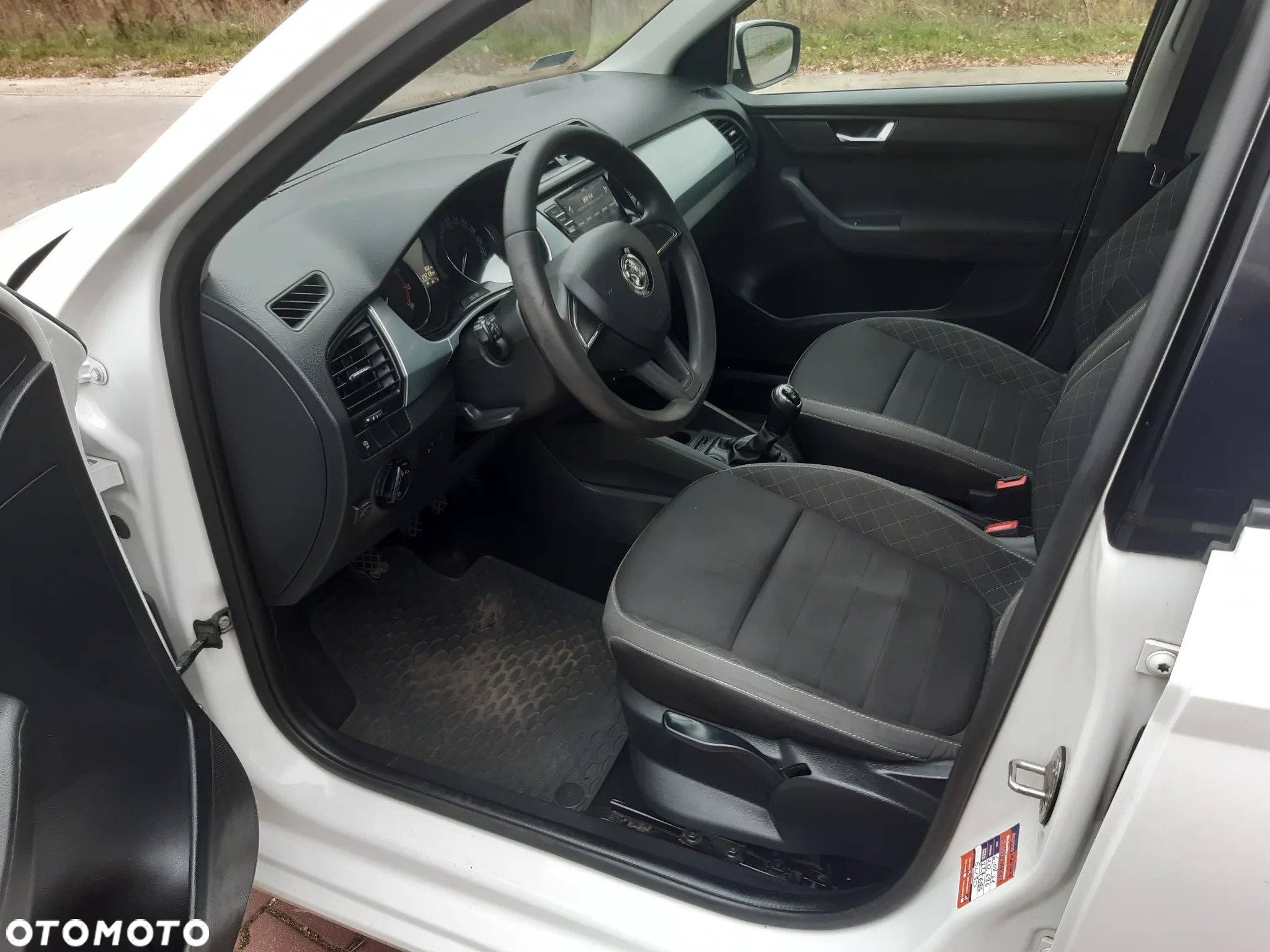 Skoda Fabia 1.0 Active - 10