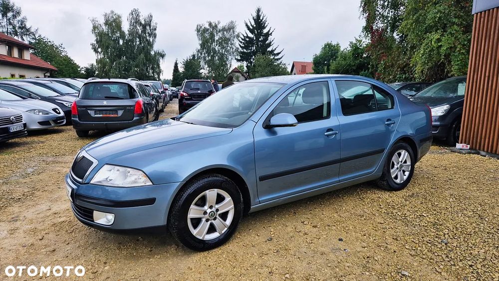Skoda Octavia 1.6 Family Plus - 24