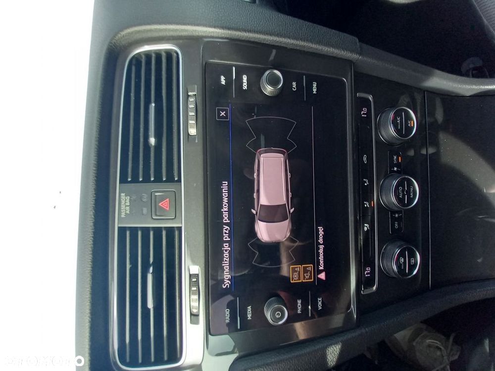 Volkswagen Golf - 14
