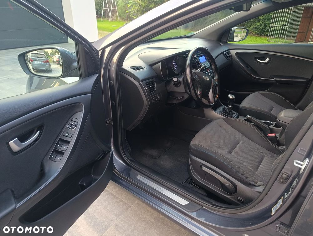 Hyundai i30 1.4 Passion Plus - 9