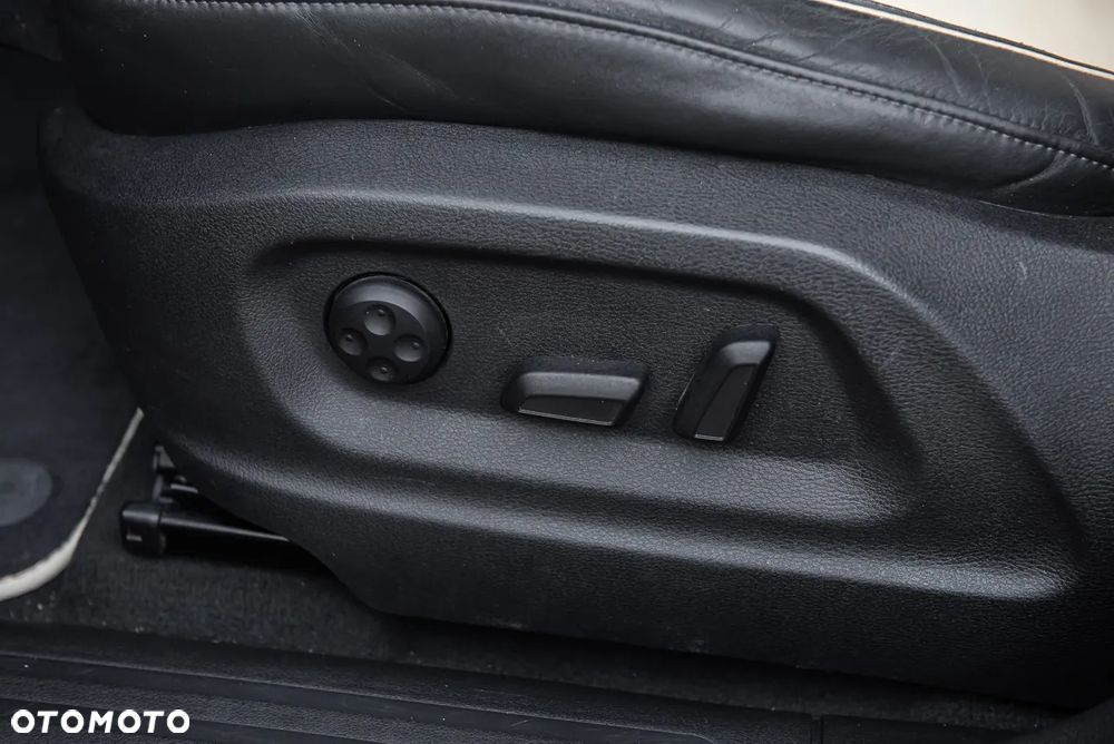 Audi Q5 3.2 FSI Quattro S tronic - 23