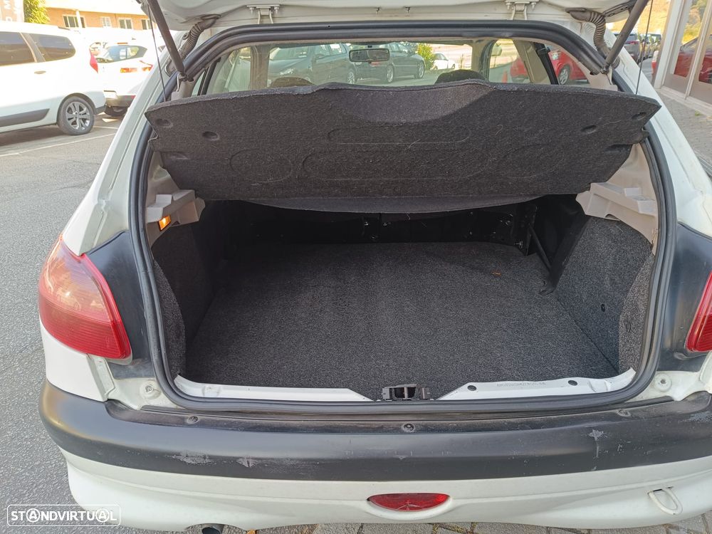 Peugeot 206 1.9 Diesel - 18