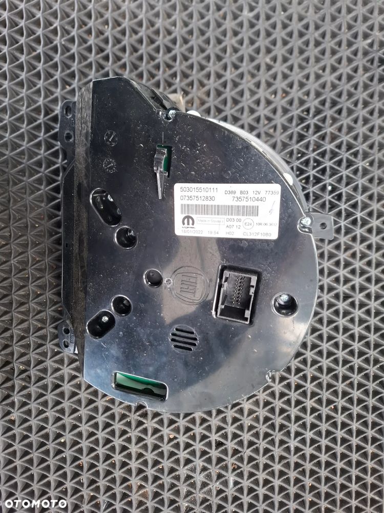 FIAT 500 LICZNIK 503015510111 - 2