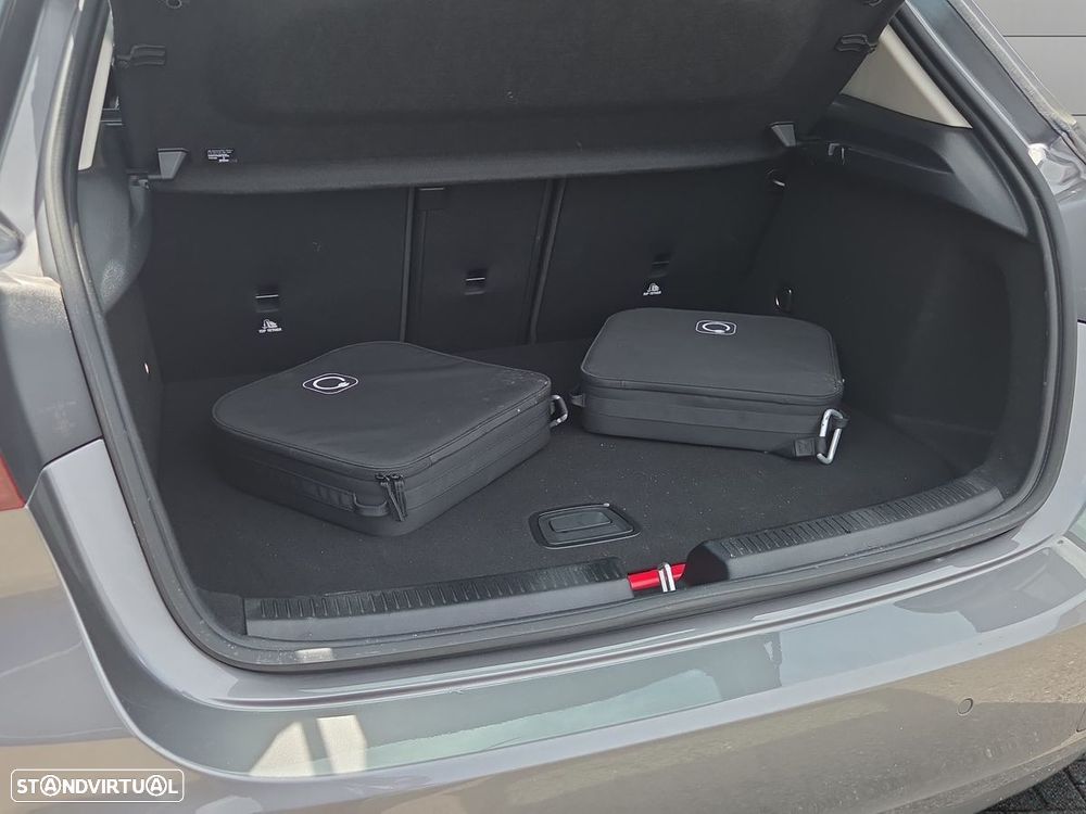 Mercedes-Benz A 250 e - 22