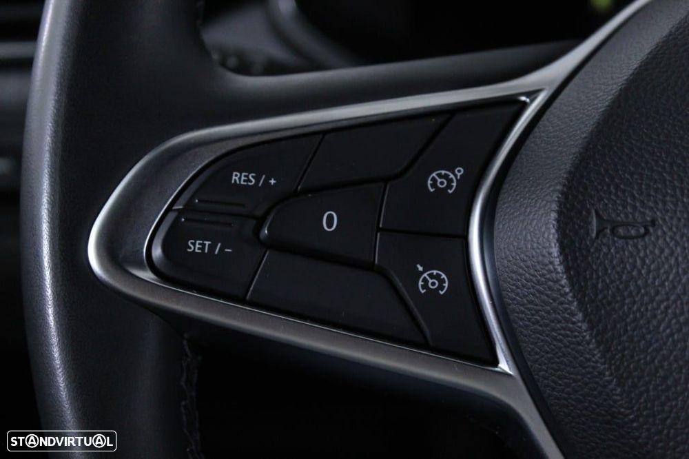 Renault Clio 1.0 TCe Techno Bi-Fuel - 22