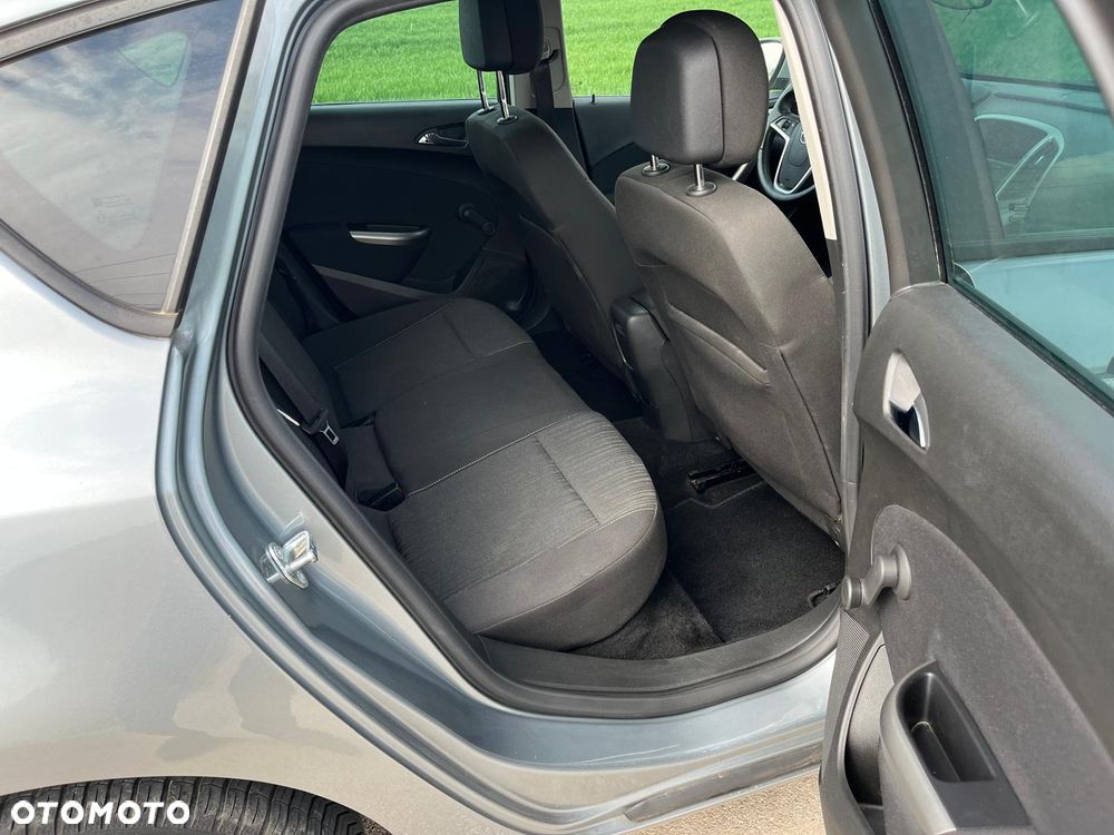 Opel Astra 1.4 T Cosmo - 23