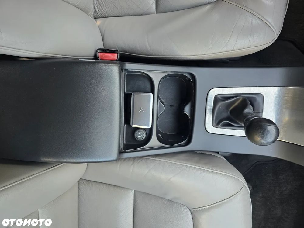 Volvo V70 2.0D Momentum - 22