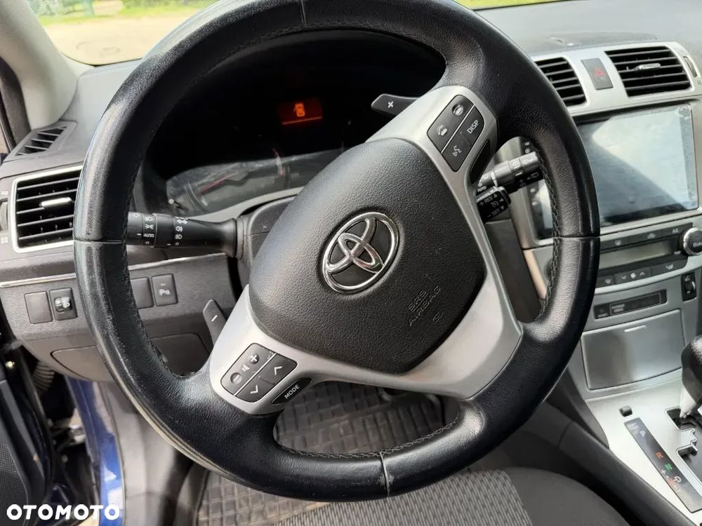 Toyota Avensis - 11