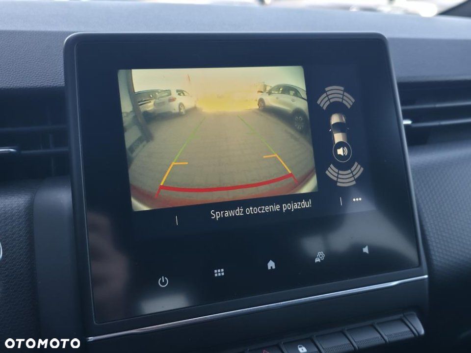 Renault Clio - 21