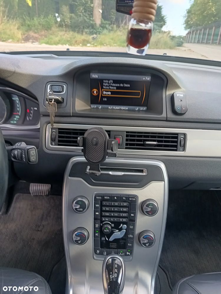 Volvo V70 D4 Geartronic Momentum - 17