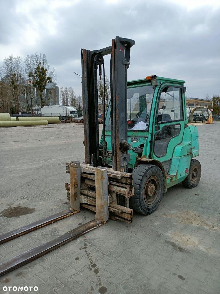 Mitsubishi FD 40 N - 2