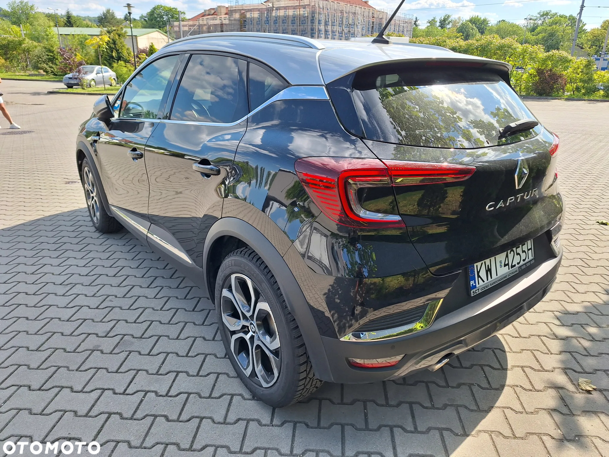 Renault Captur TCe Mild Hybrid 140 TECHNO - 24