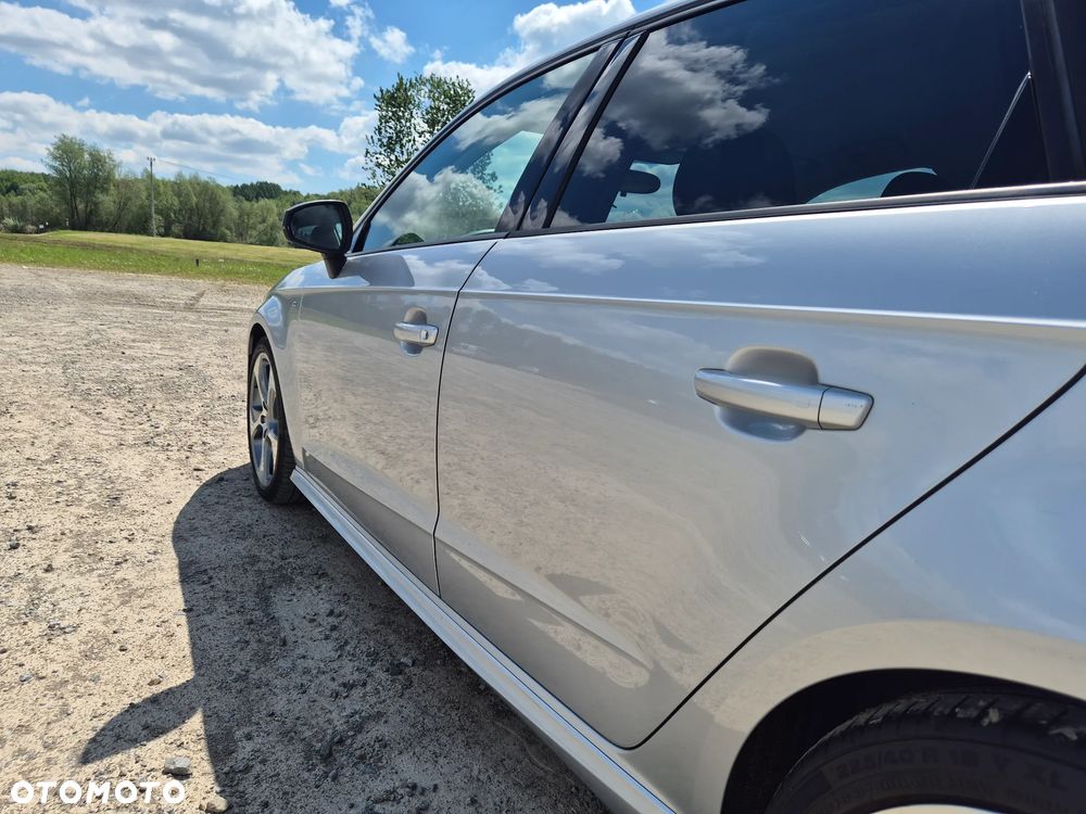 Audi A3 Sportback 2.0 TDI - 4