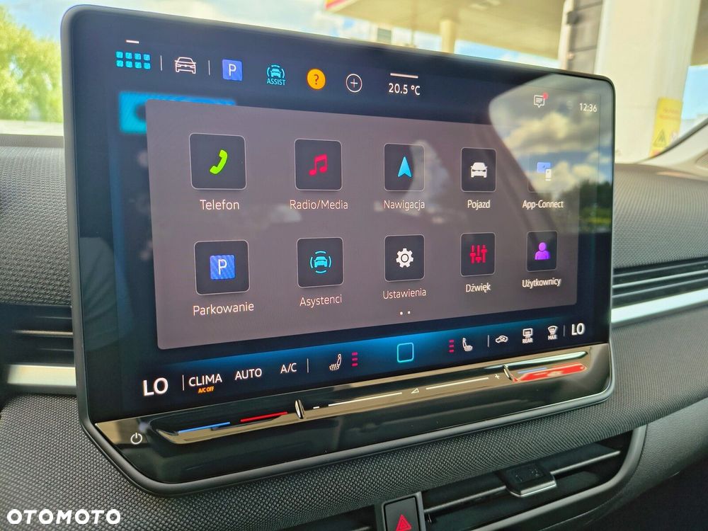 Volkswagen T-Roc 1.5 eTSI Life DSG - 12