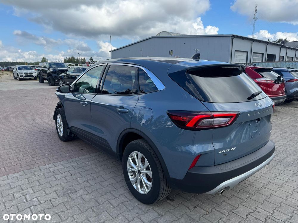 Ford Kuga - 3