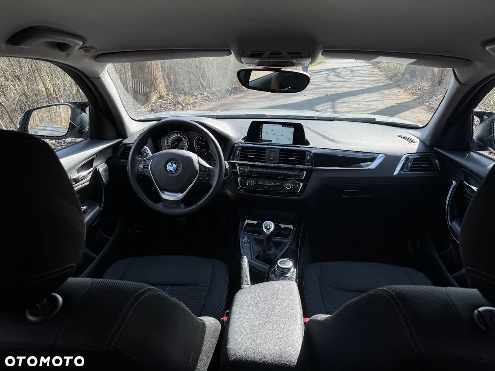 BMW Seria 1 116i Edition Metropolitan - 8