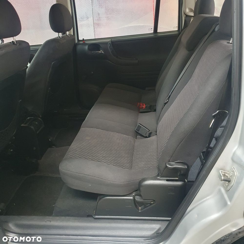 Opel Zafira 1.8 16V Comfort - 14