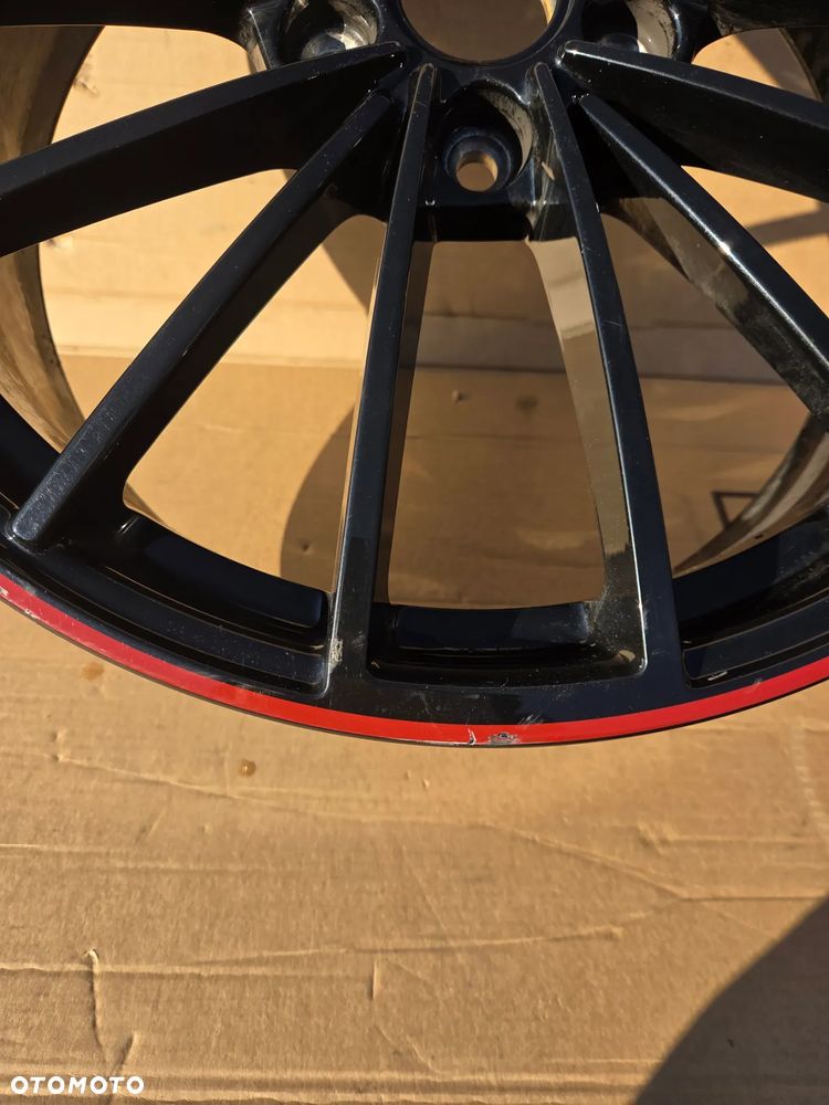 Felga alumiowa VW Golf VIII 8 19 Cali Gti Gtd R 5H0601025AH 8J-Nx19H2 ET 50 - 10