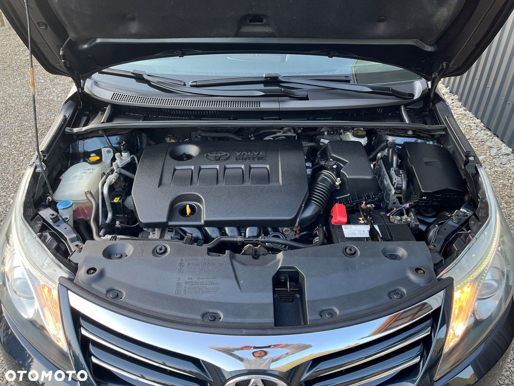 Toyota Avensis - 38