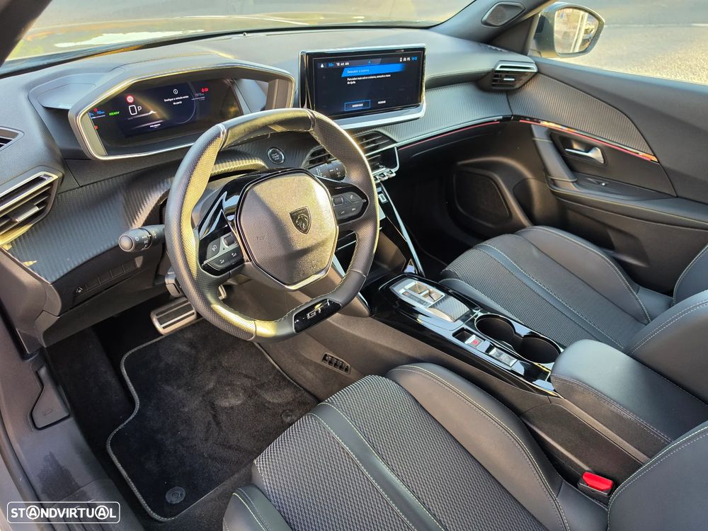 Peugeot e-2008 GT Pack - 34
