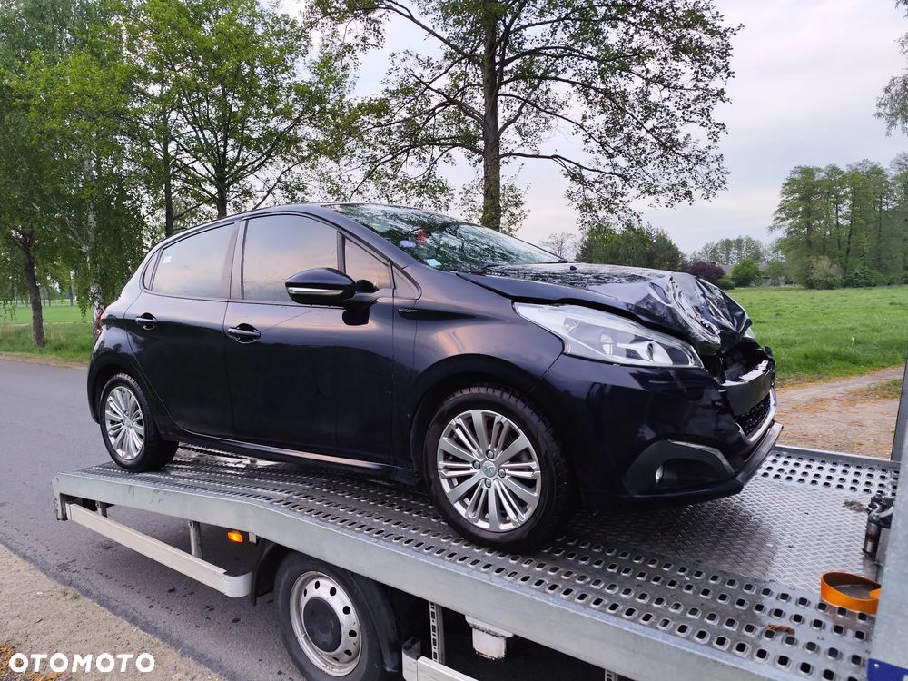 Peugeot 208 PureTech 82 Stop & Start Signature - 8