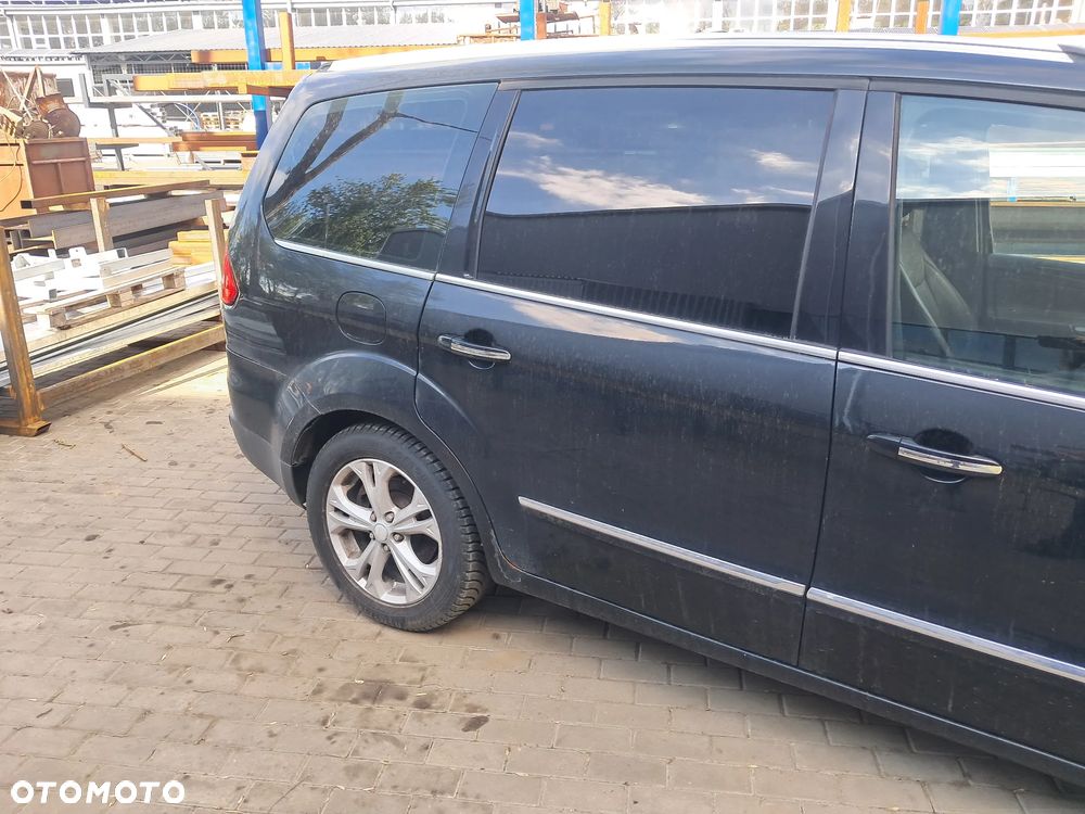 Ford Galaxy 2.0 TDCi Ghia - 12