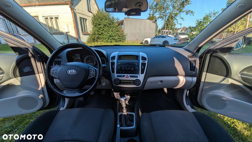 Kia Ceed 1.6 Crdi Comfort + - 8