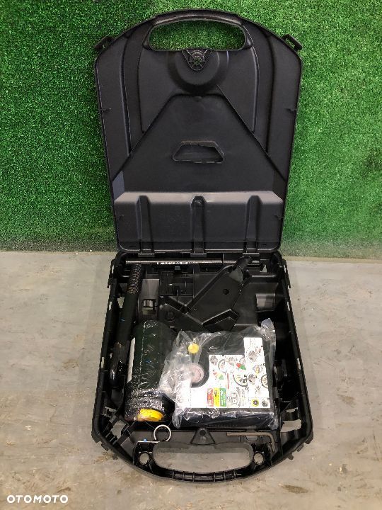 RENAULT TRAFIC III OPEL VIVARO B ZESTAW NAPRAWCZY KOŁA ZAPASOWEGO 995015576R