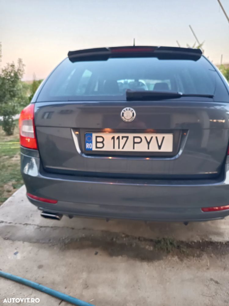 Skoda Octavia 1.6 TDI ELEGANCE - 2