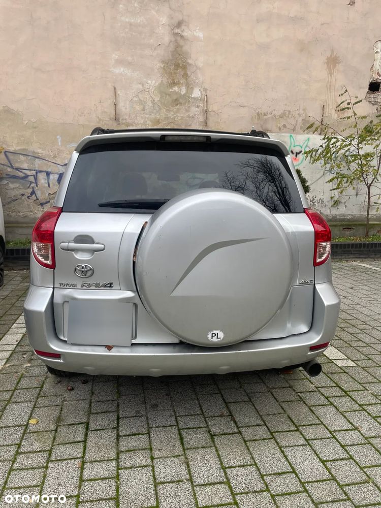 Toyota RAV4 - 3