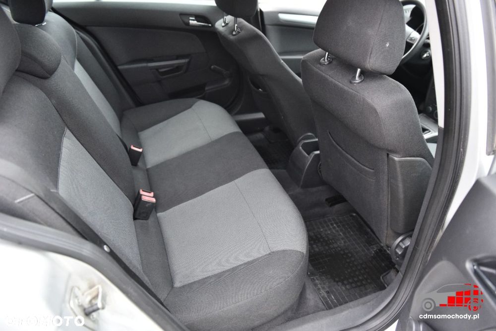 Opel Astra - 20
