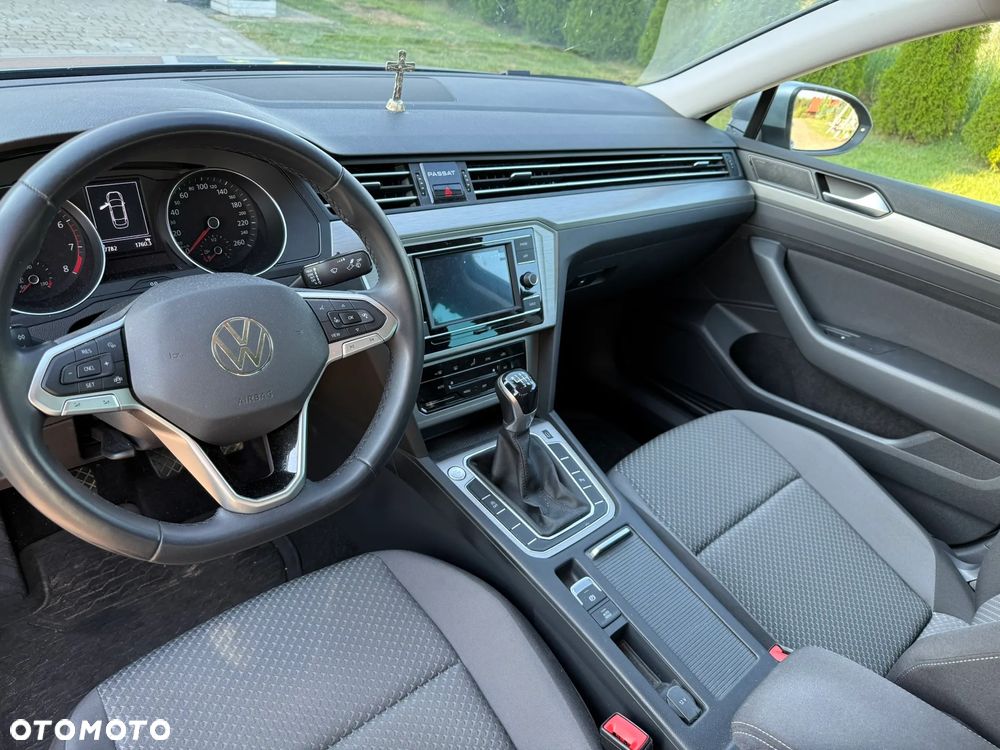 Volkswagen Passat - 7