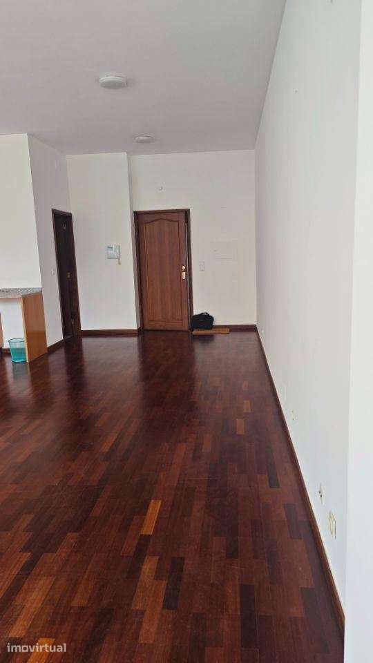 Escritório / 50m2 / centro/ Vila Nova de Gaia - Grande imagem: 4/9