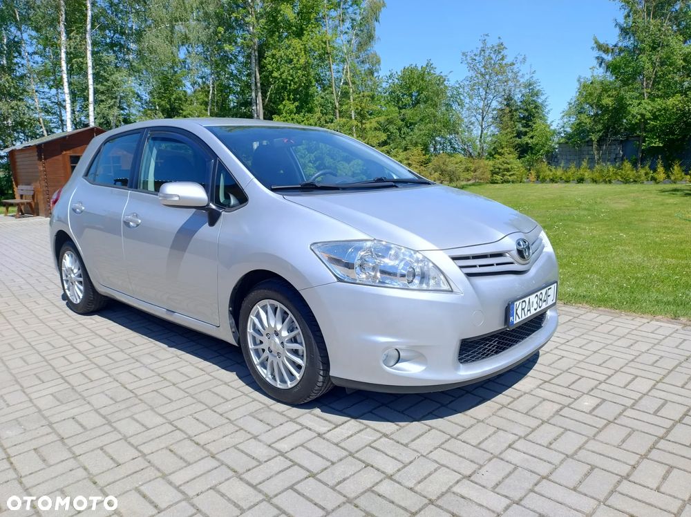 Toyota Auris 1.33 VVT-i - 2