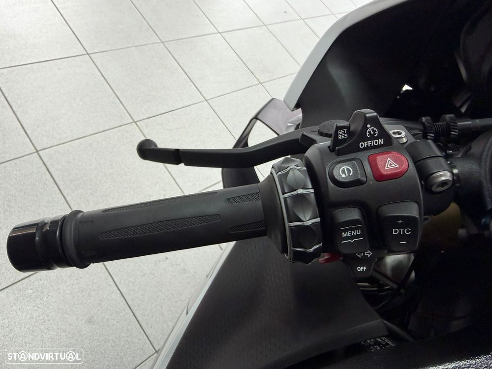 BMW S 1000 RR PACK M - 11