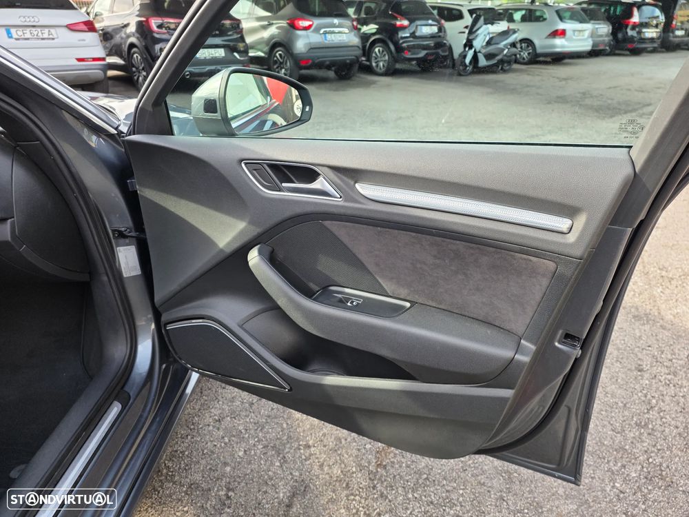 Audi A3 Sportback 2.0 TDI S-line - 24
