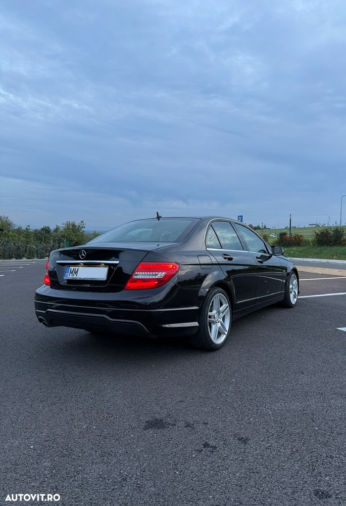 Mercedes-Benz C - 4