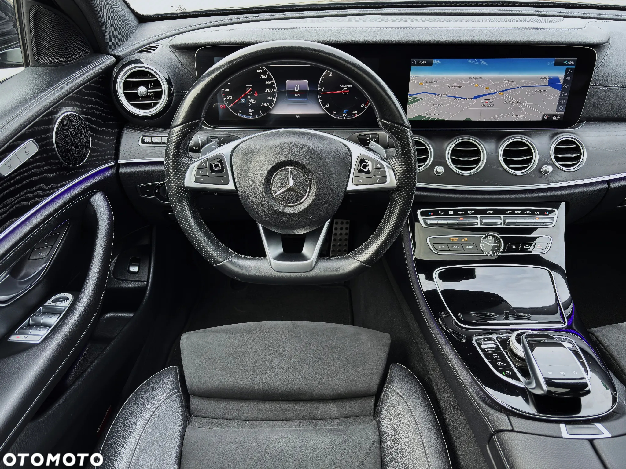 Mercedes-Benz Klasa E 220 d T 9G-TRONIC AMG Line - 21