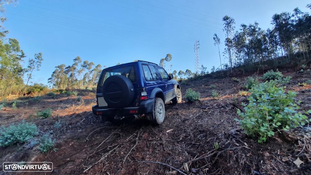Mitsubishi Pajero 2.5 TDi GLS - 5