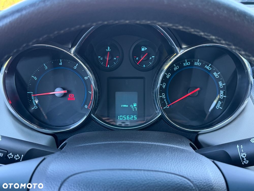 Chevrolet Cruze 1.8 LT+ - 13