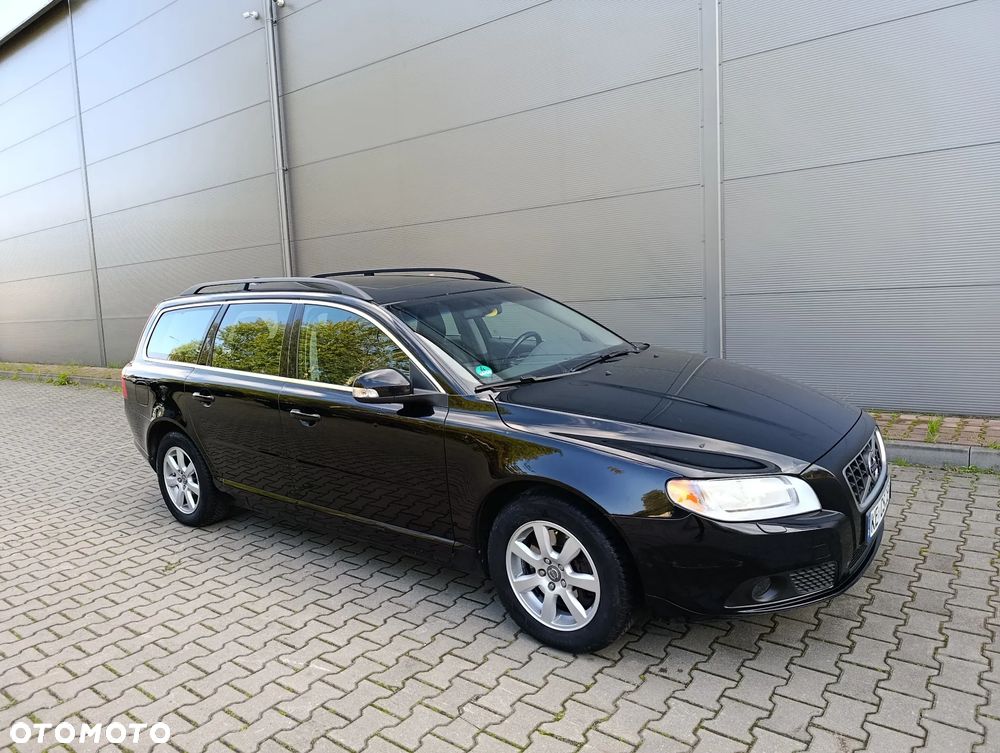 Volvo V70 2.5T Momentum - 5