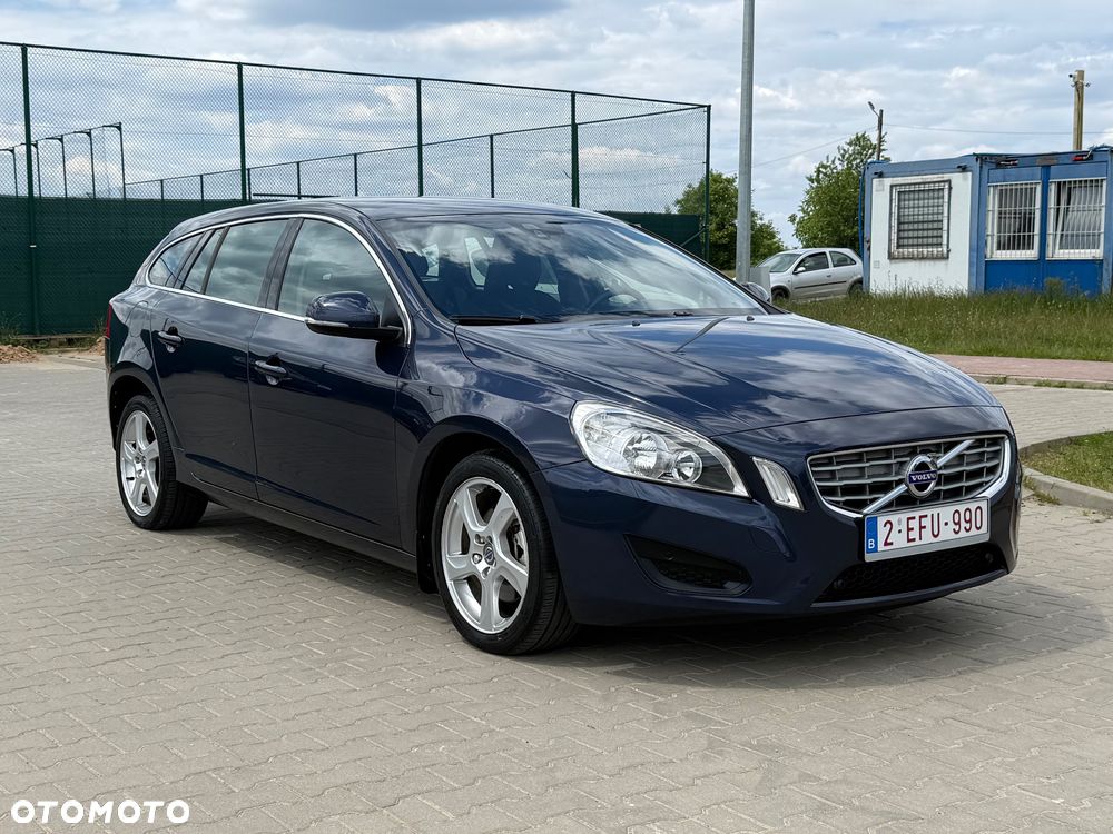 Volvo V60 D2 Momentum - 15
