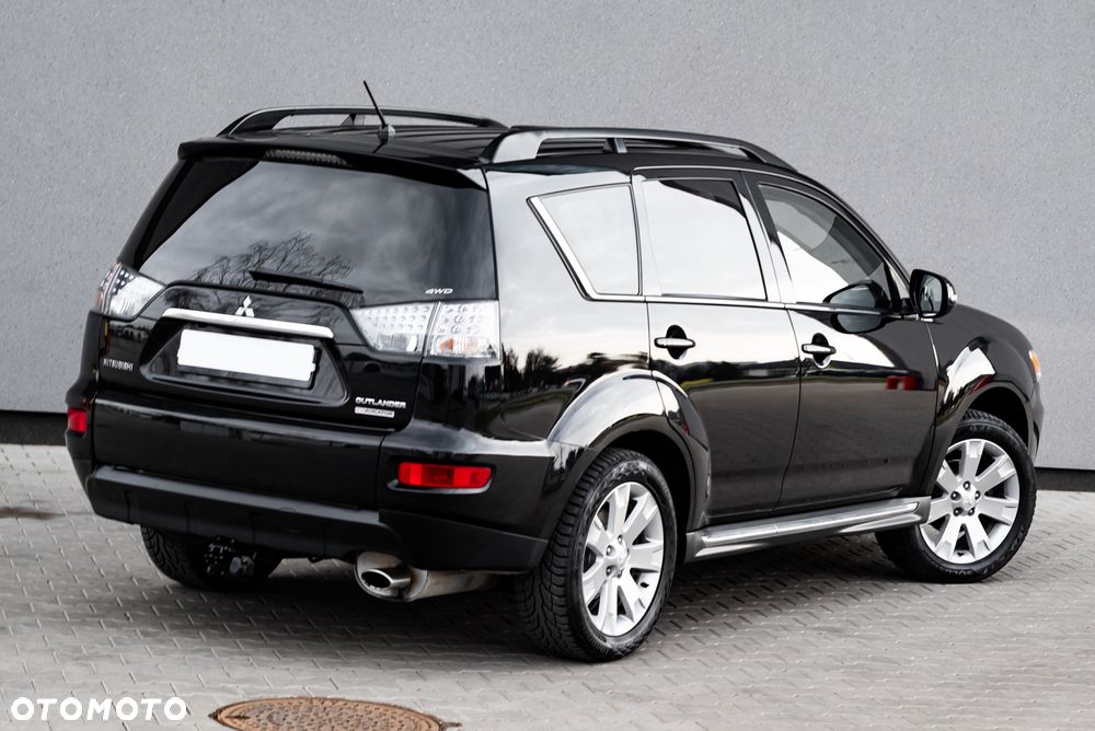 Mitsubishi Outlander 2.4 4WD CVT Intense - 9