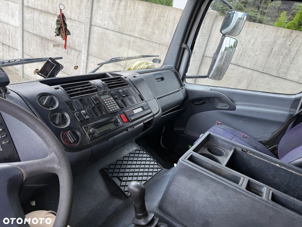 Mercedes-Benz 1223 - 4