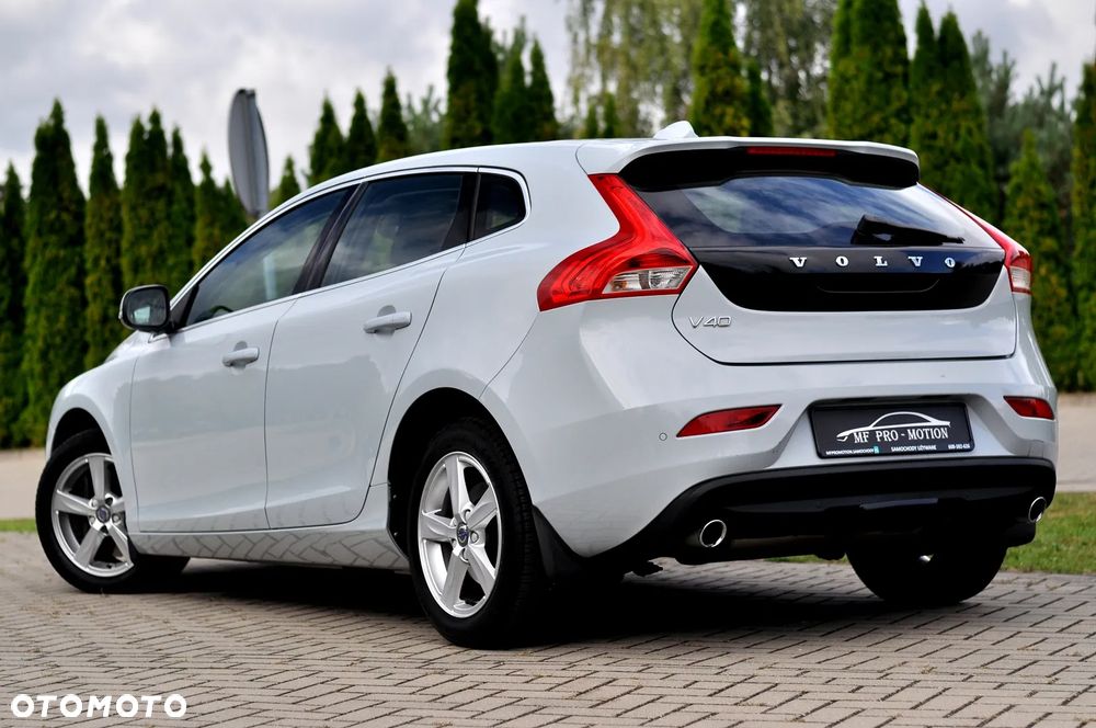 Volvo V40 D3 Inscription - 13