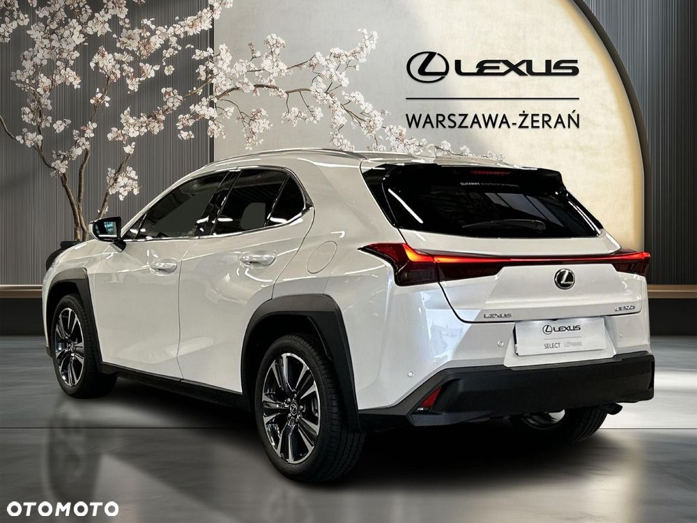 Lexus UX 300h Business - 5