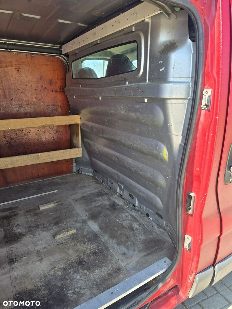 Opel Vivaro - 23